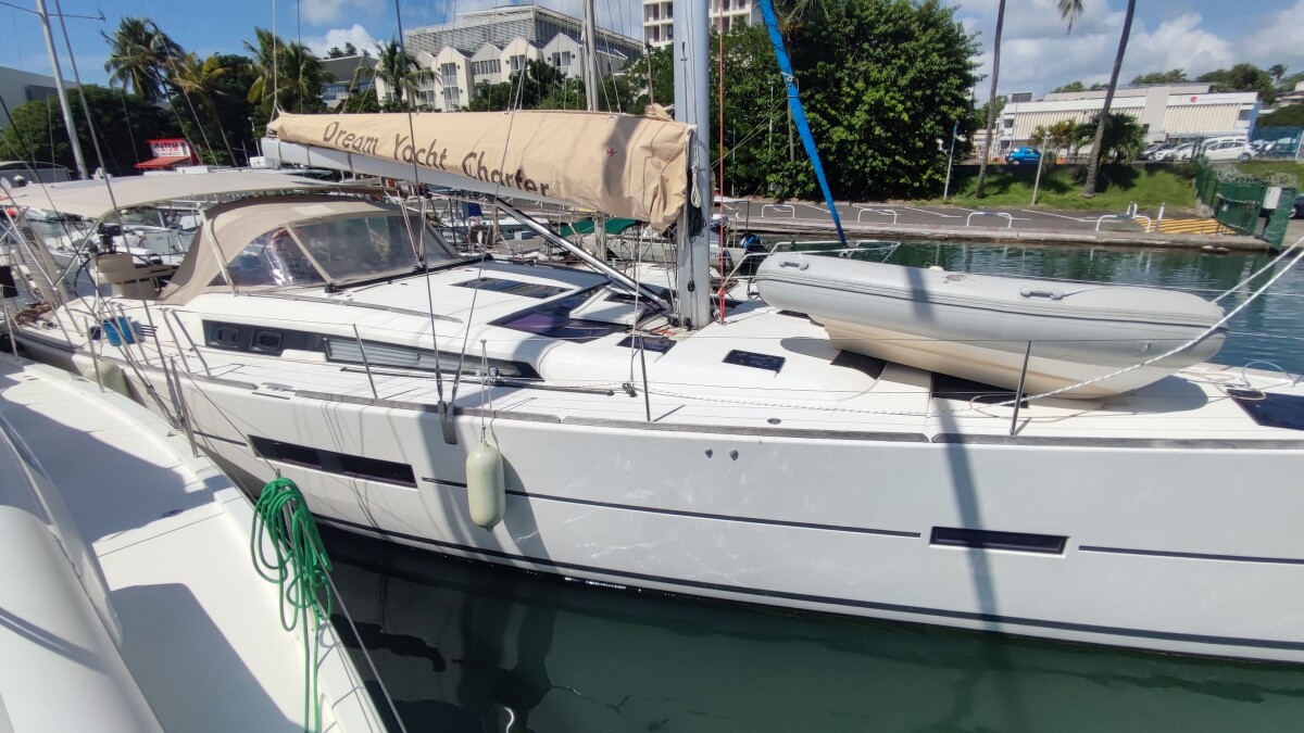 Dufour 520 GL BOTERO
