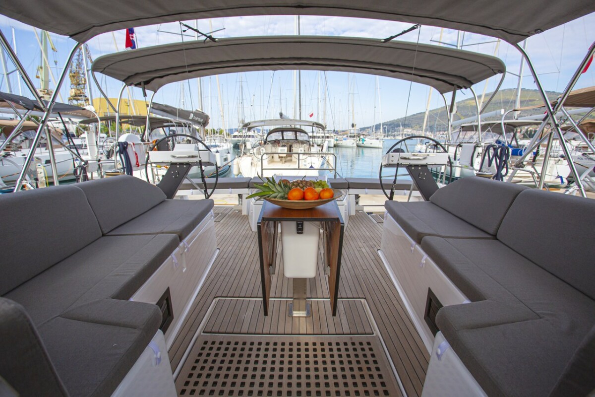 Dufour 530 Astrid