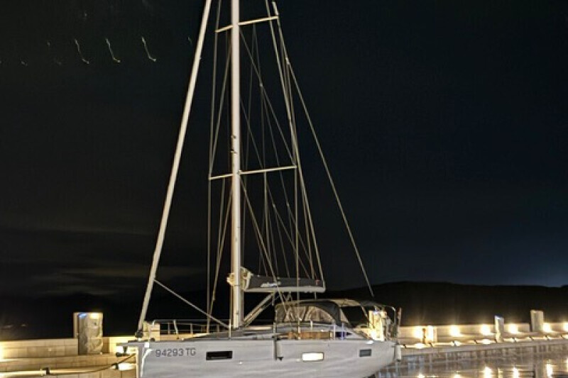 Elan Impression 43 Skyline
