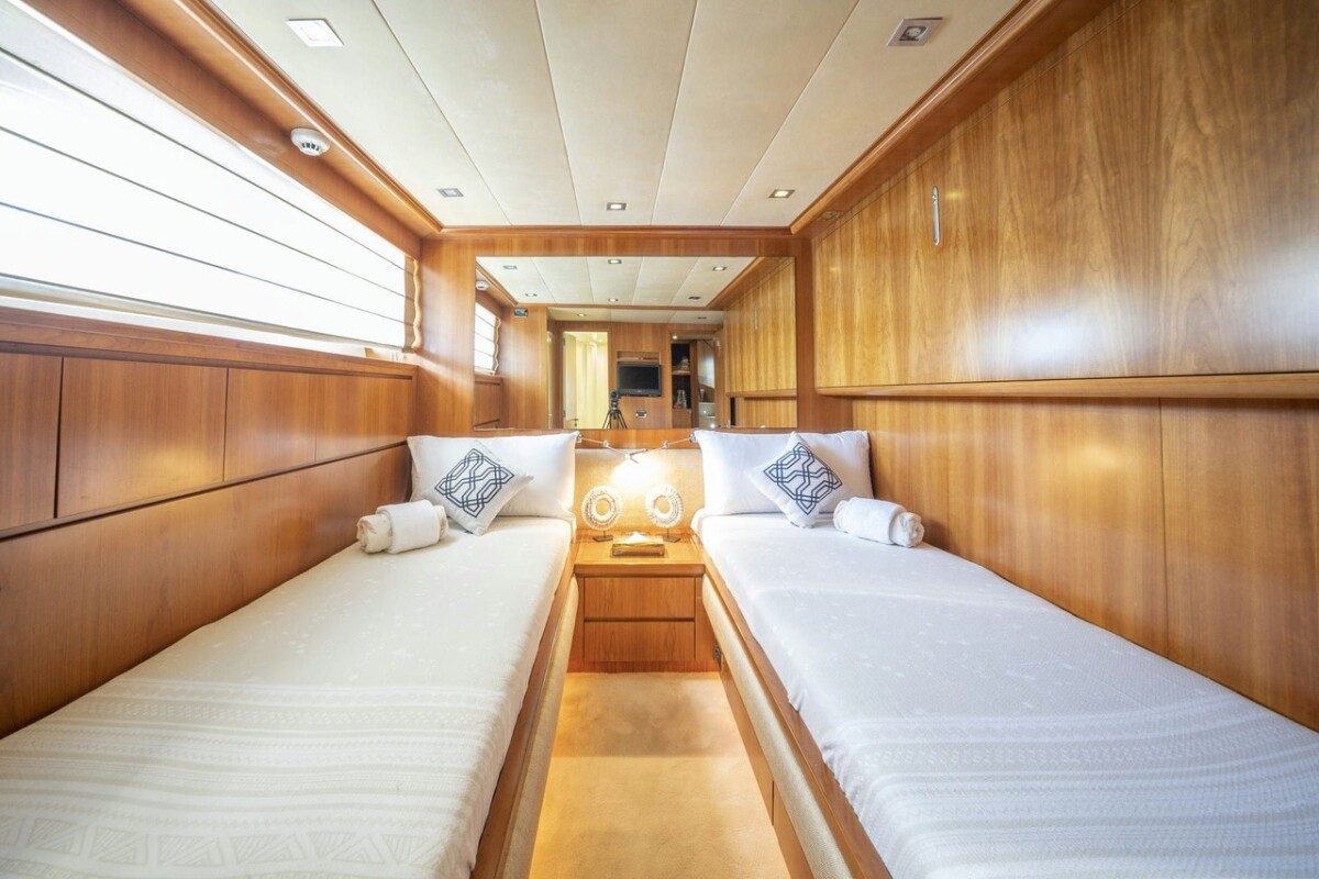 Falcon 115 Sanref