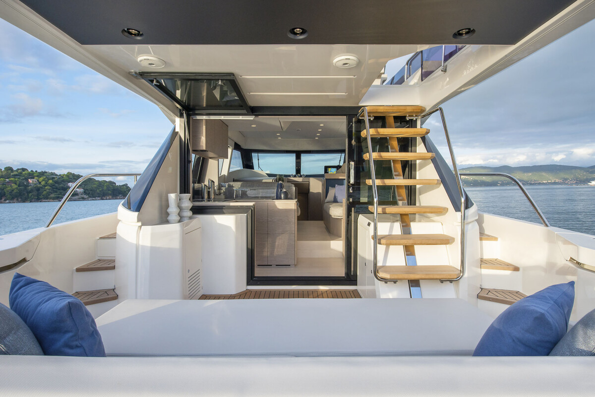 Ferretti Yachts 500 