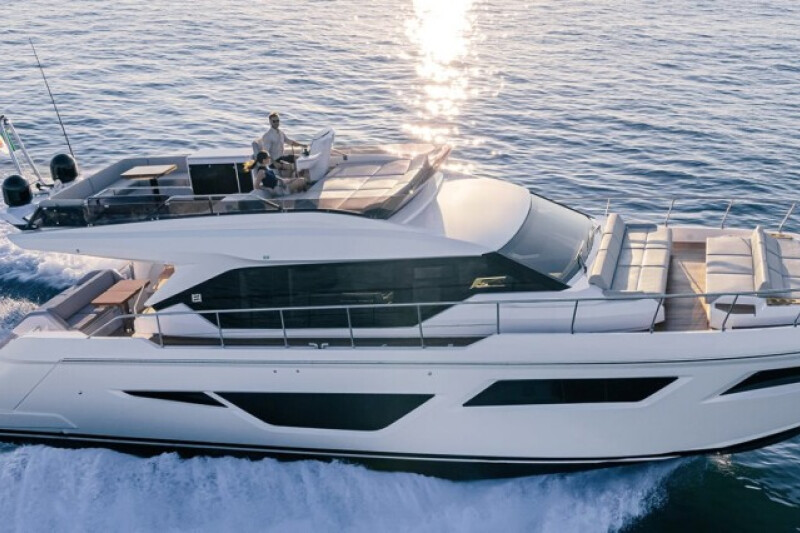 Ferretti Yachts 580 Daeni