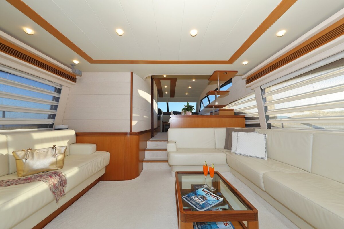 Ferretti Yachts 681 Dominique