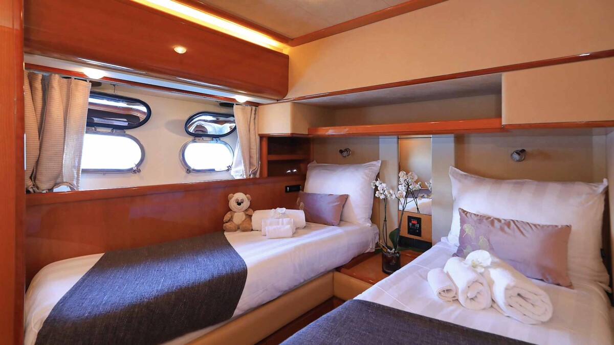 Ferretti Yachts 760 Quo Vadis I