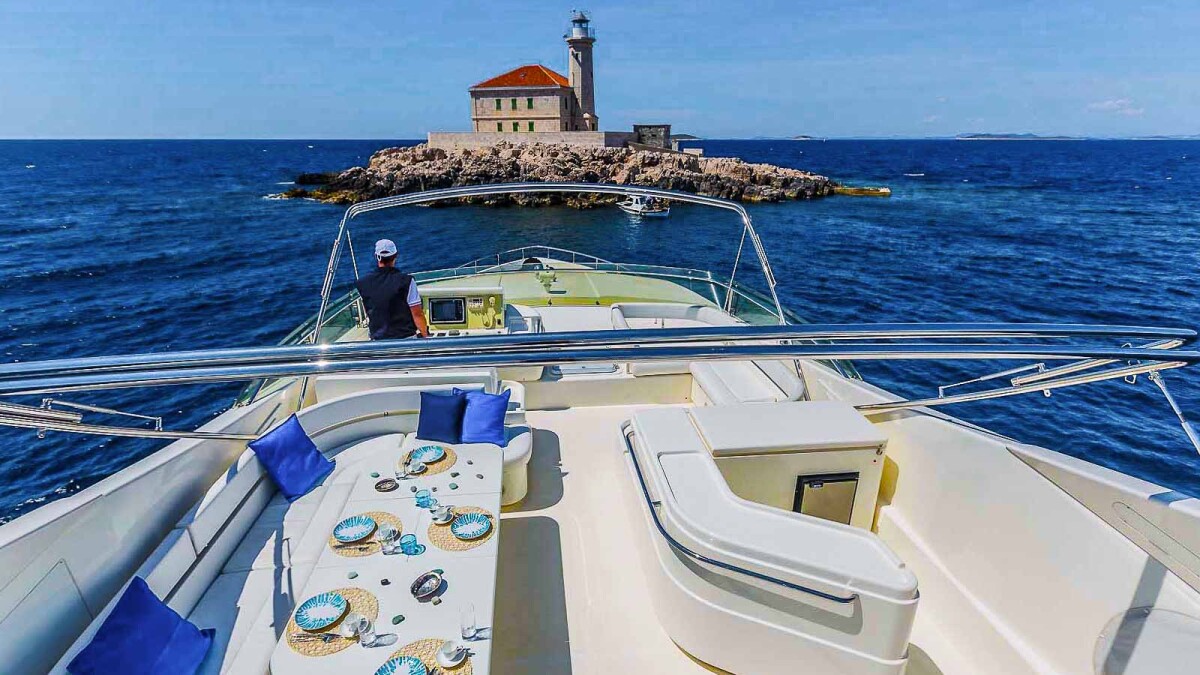 Ferretti Yachts 880 Miss Katarina