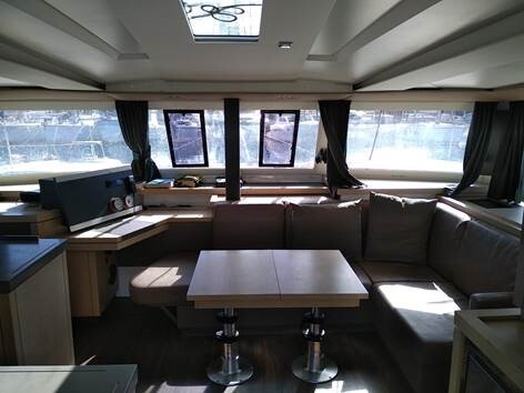 Fountaine Pajot Astrea 42 DORIS 