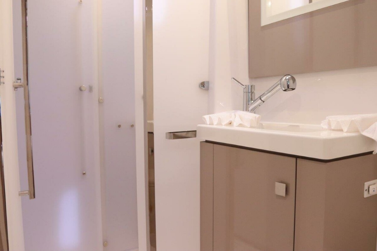 Fountaine Pajot Astrea 42 