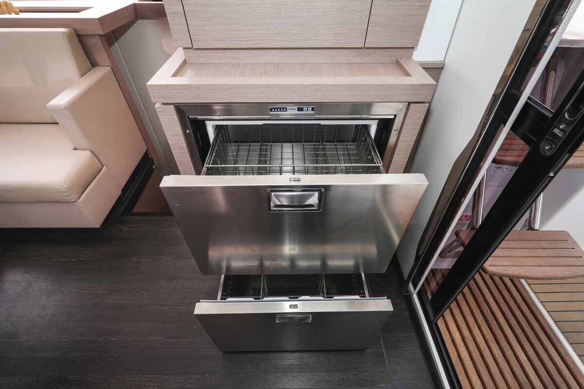 Fountaine Pajot Astrea 42 Ariel