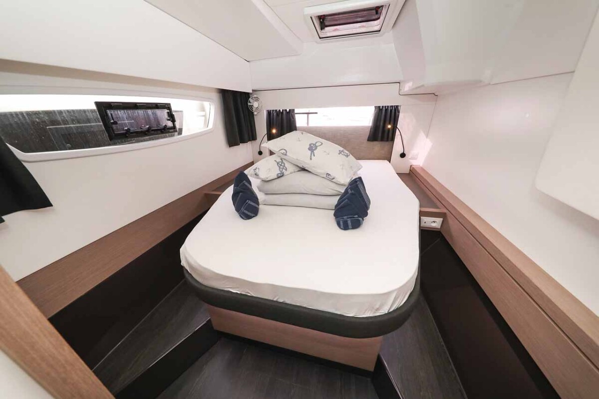 Fountaine Pajot Astrea 42 Ariel