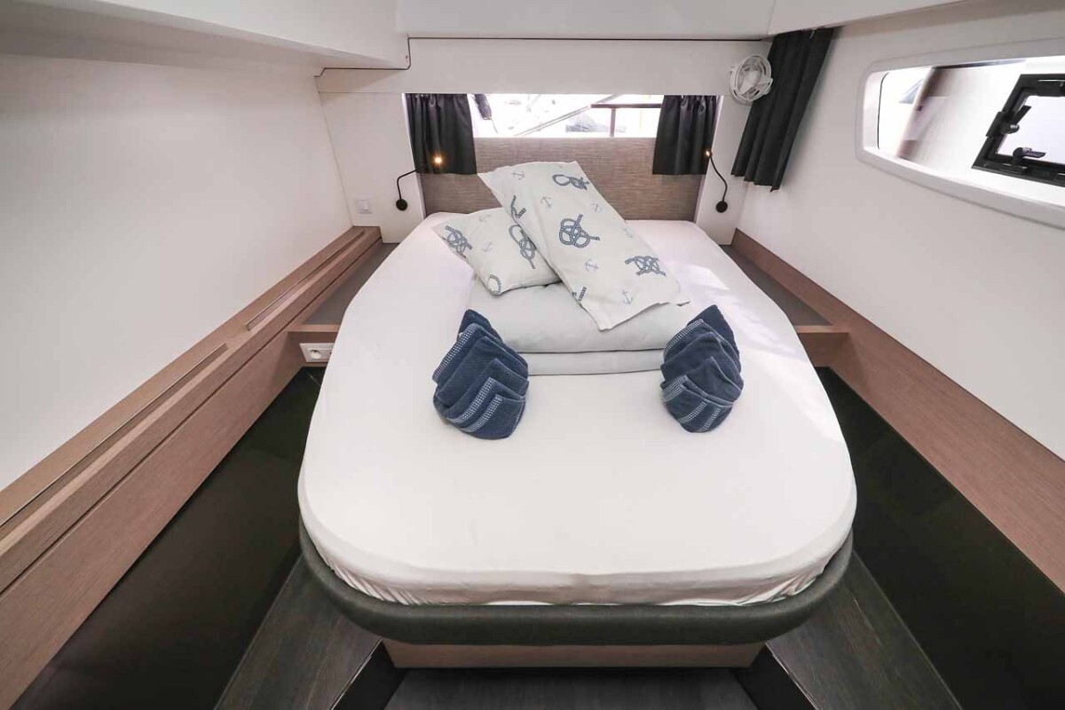 Fountaine Pajot Astrea 42 Ariel