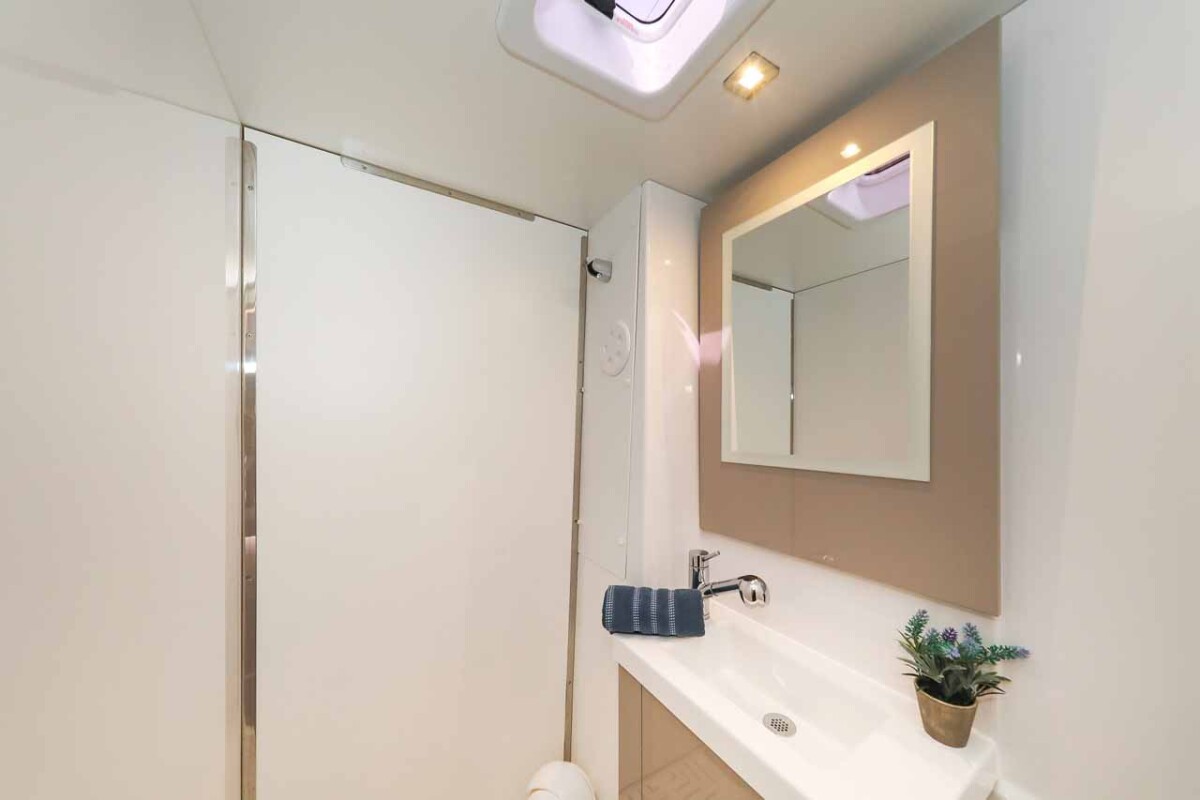 Fountaine Pajot Astrea 42 Ariel