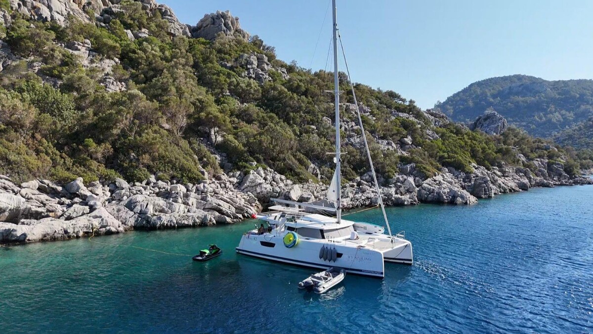 Fountaine Pajot Astrea 42 Sirius 1