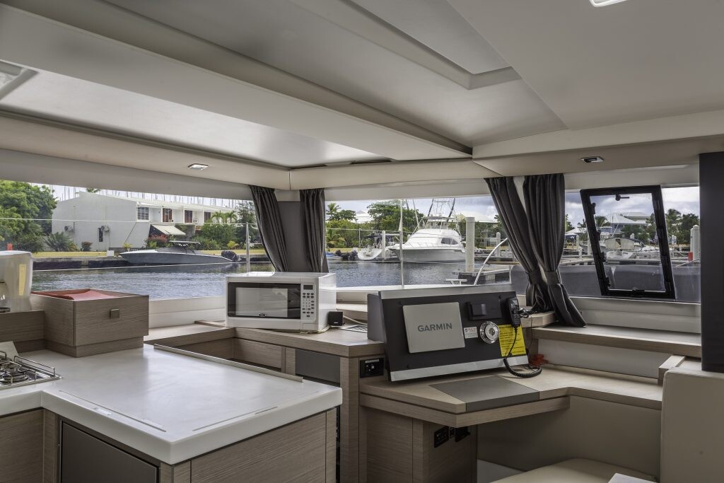 Fountaine Pajot Astrea 42 Pegasus