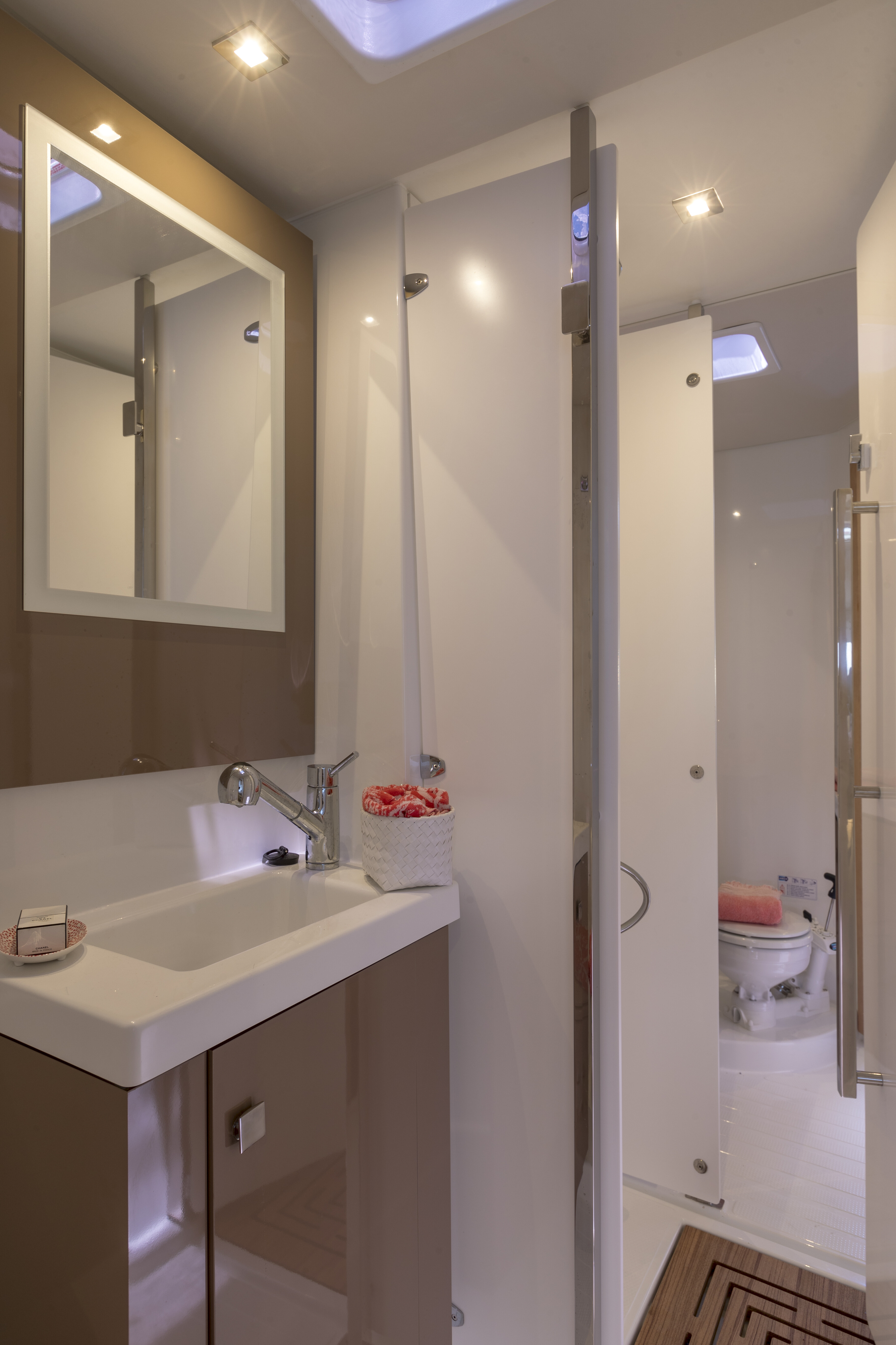 Fountaine Pajot Astrea 42 Bôrev