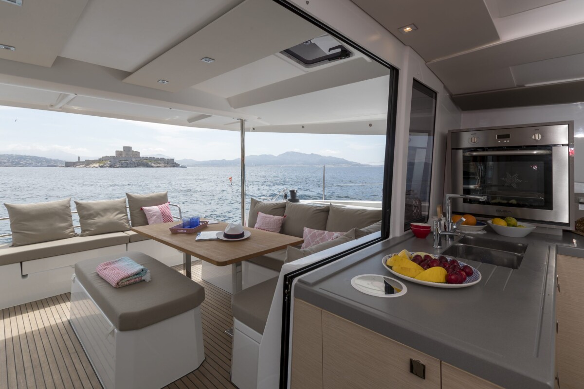 Fountaine Pajot Astrea 42 Rossa
