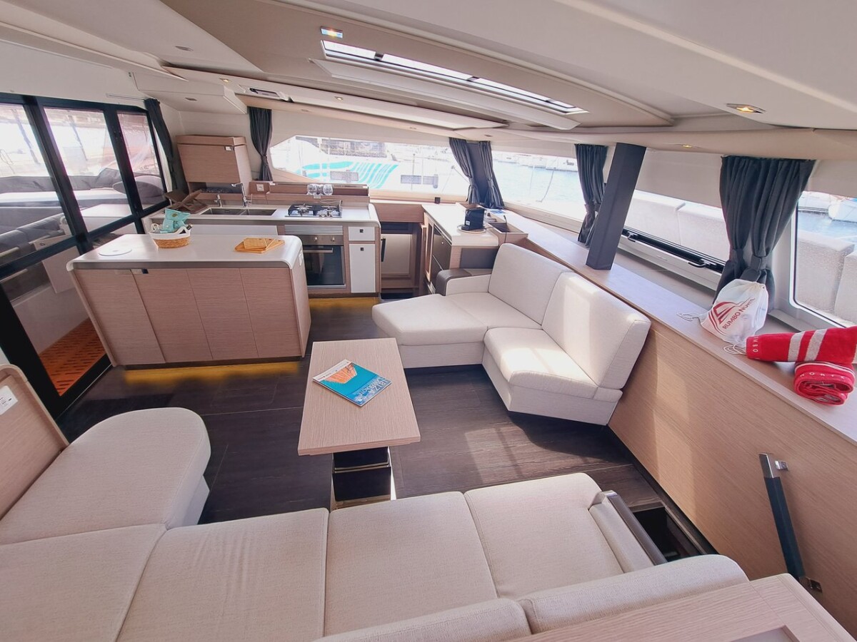 Fountaine Pajot Aura 51 Le Grand Bogavant