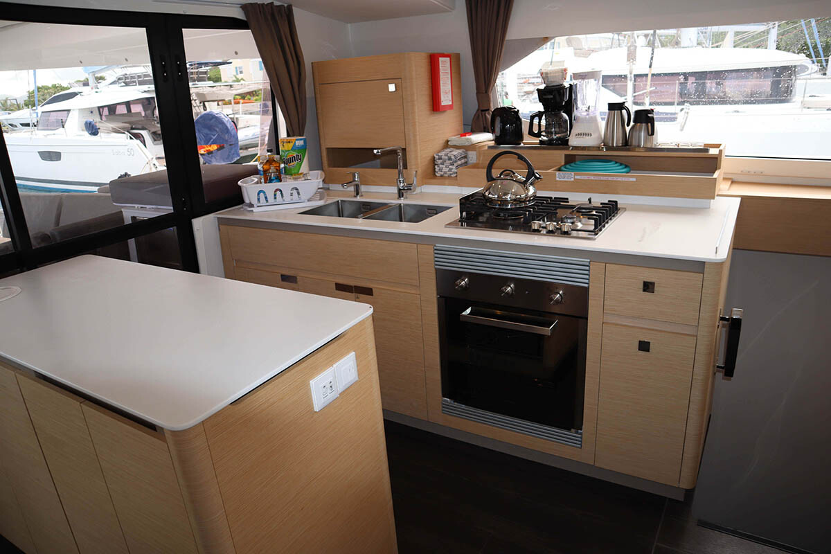 Fountaine Pajot Aura 51 Beachcomber