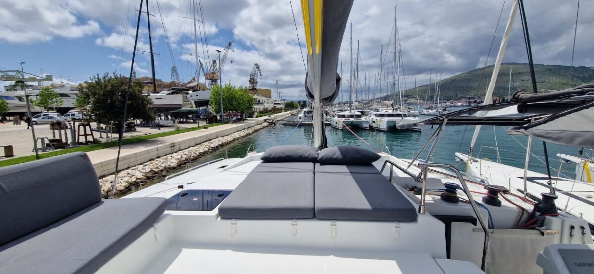 Fountaine Pajot Elba 45 Sun Office