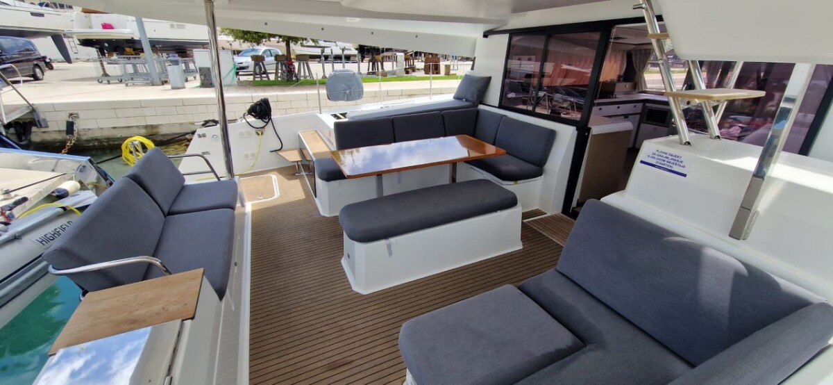 Fountaine Pajot Elba 45 Sun Office