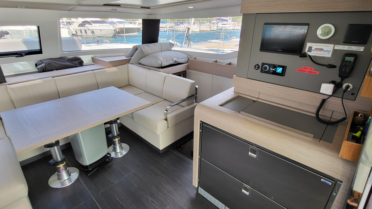 Fountaine Pajot Elba 45 Balu