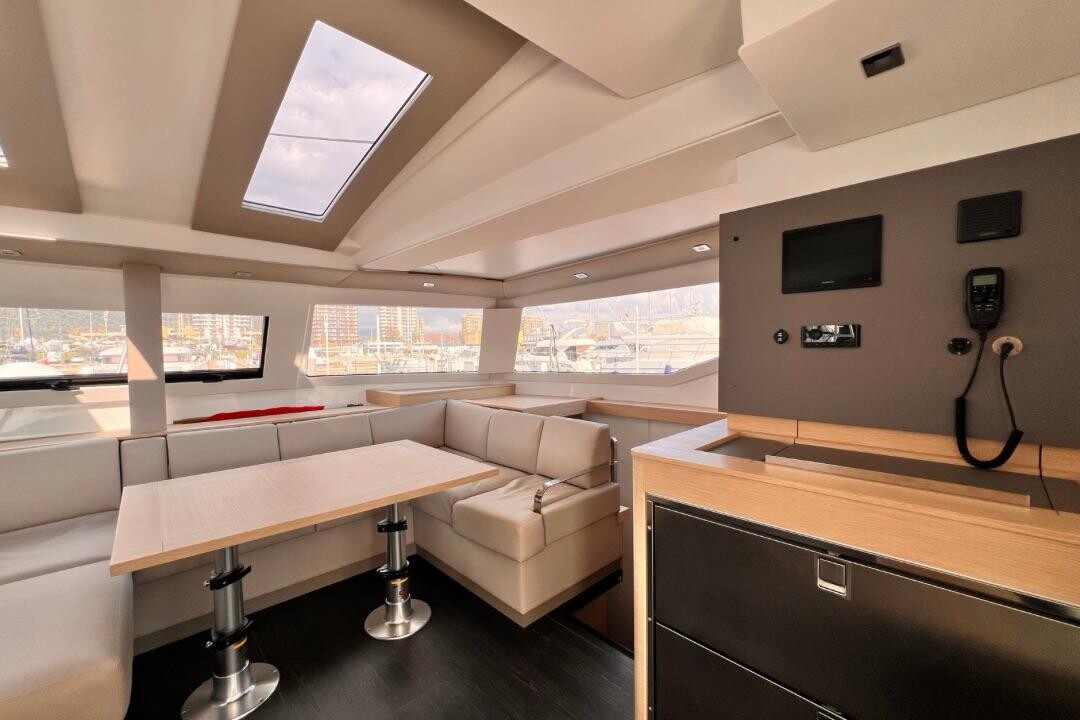 Fountaine Pajot Elba 45 Nami