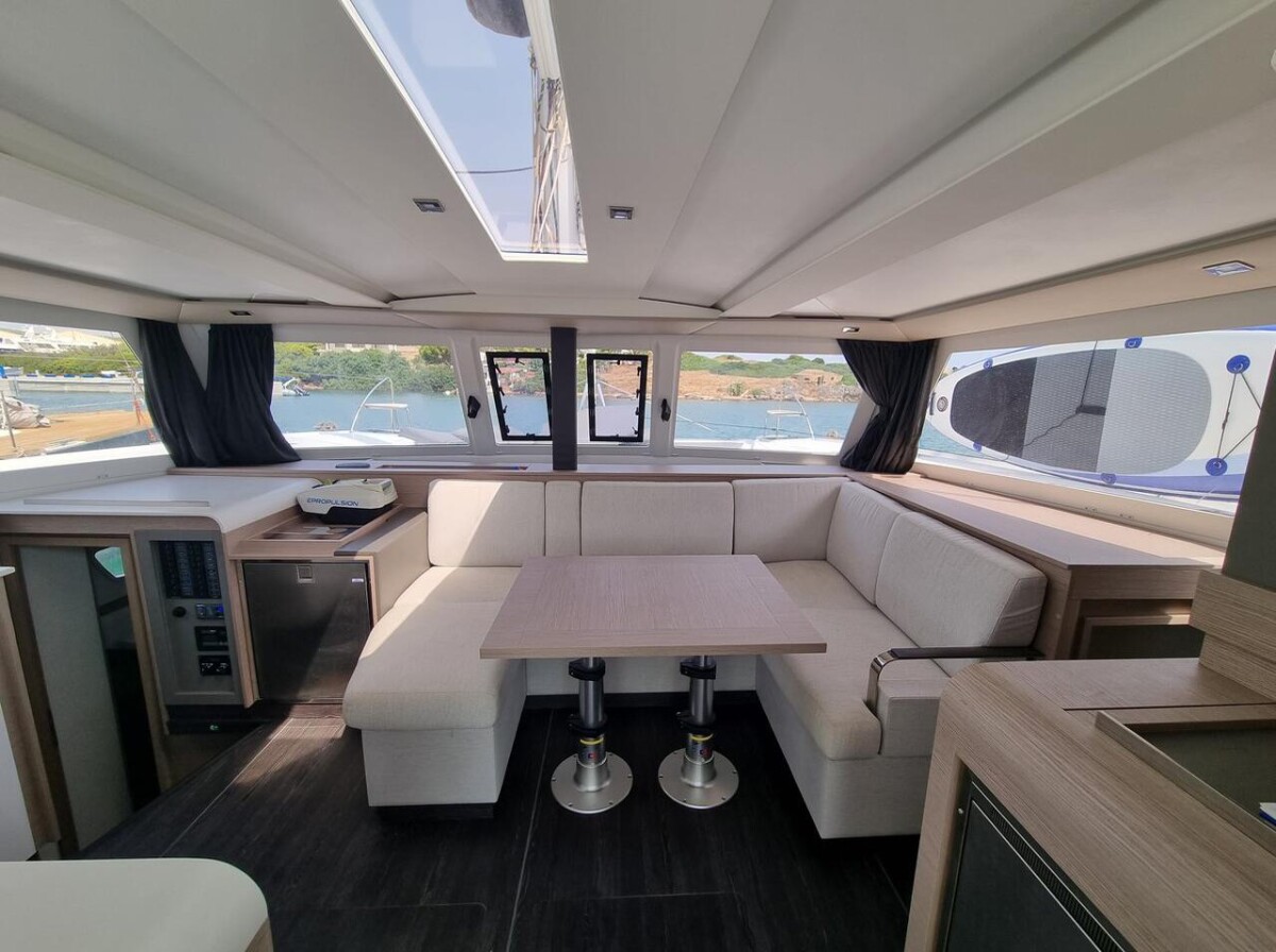 Fountaine Pajot Isla 40 Joy