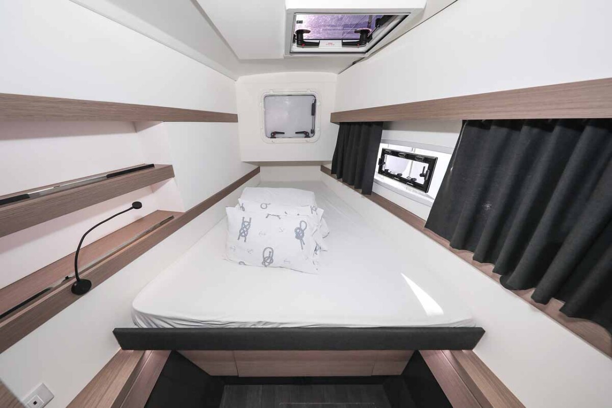 Fountaine Pajot Isla 40 Orion