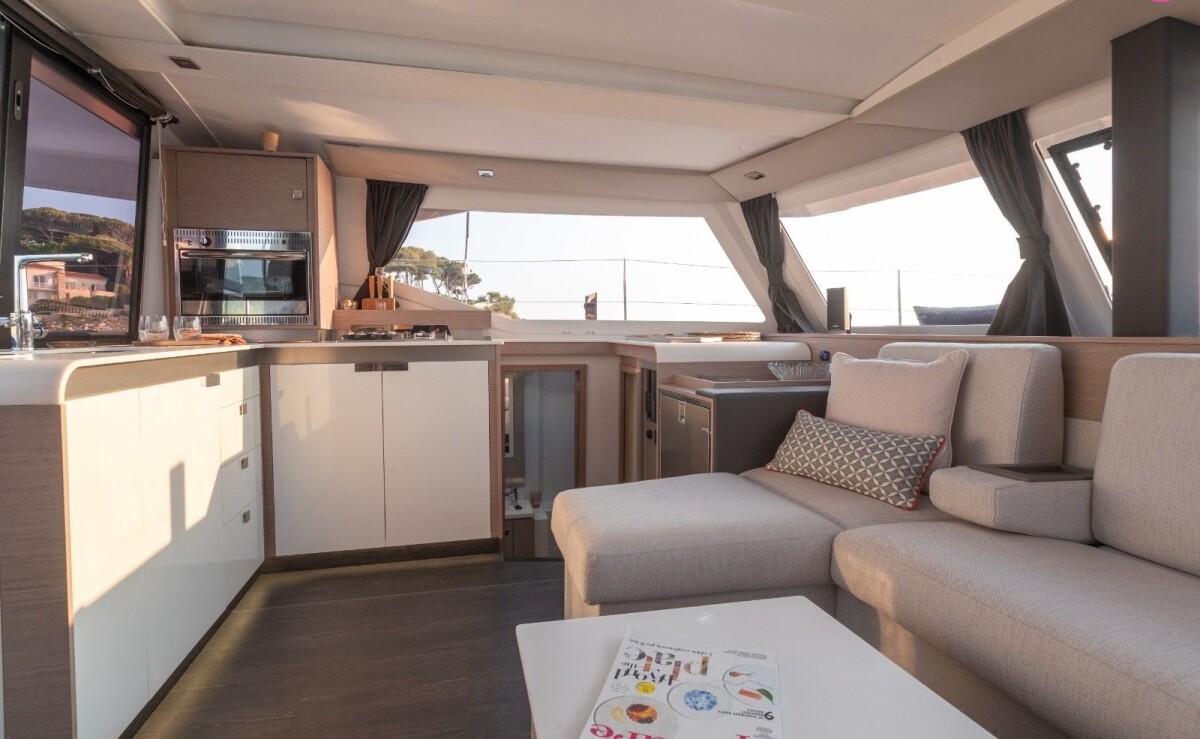 Fountaine Pajot Isla 40 Mmiria