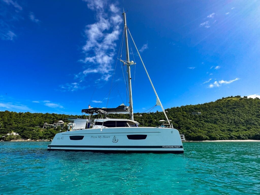 Fountaine Pajot Isla 40 Pizza My Heart
