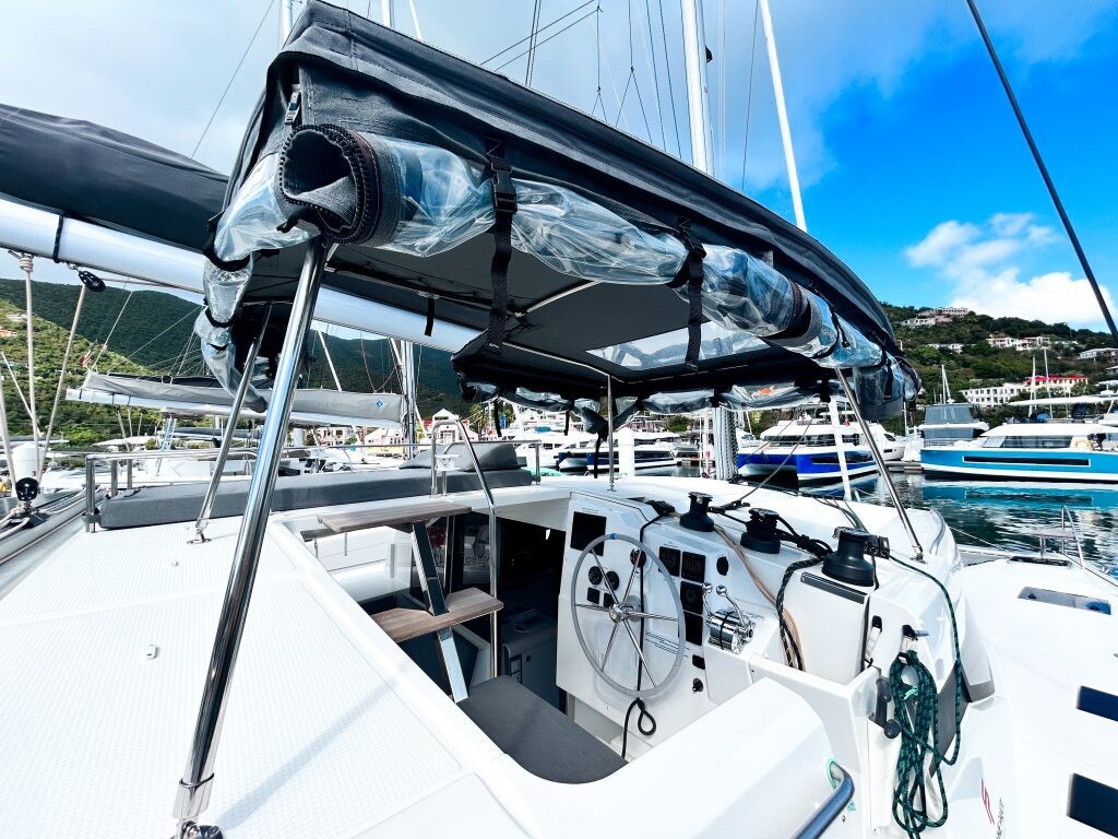 Fountaine Pajot Isla 40 Pizza My Heart