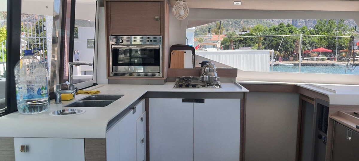 Fountaine Pajot Isla 40 Arven