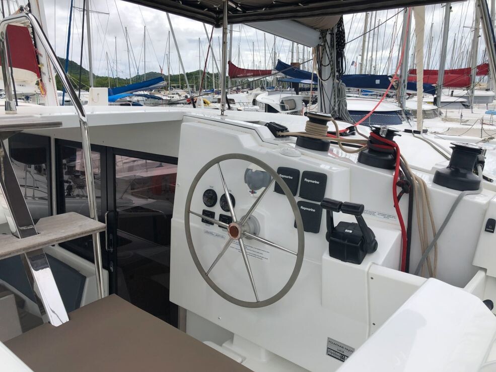 Fountaine Pajot Lucia 40 FLAMBOYANT