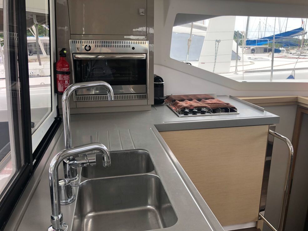 Fountaine Pajot Lucia 40 FLAMBOYANT