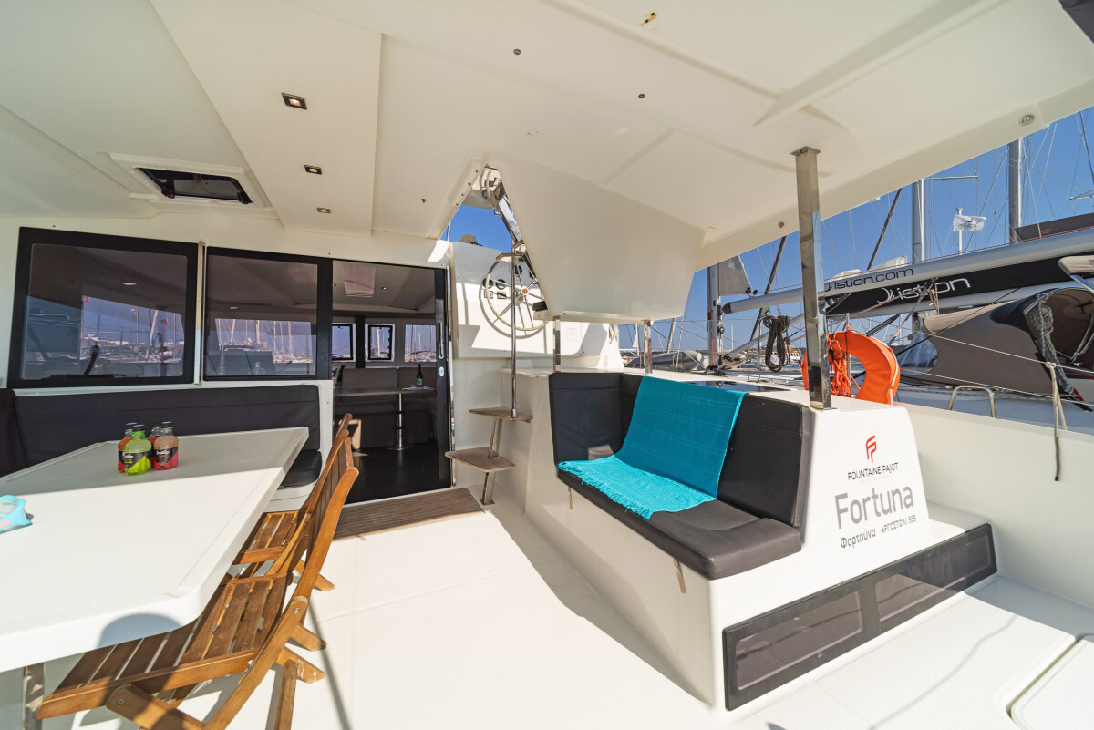 Fountaine Pajot Lucia 40 Fortuna