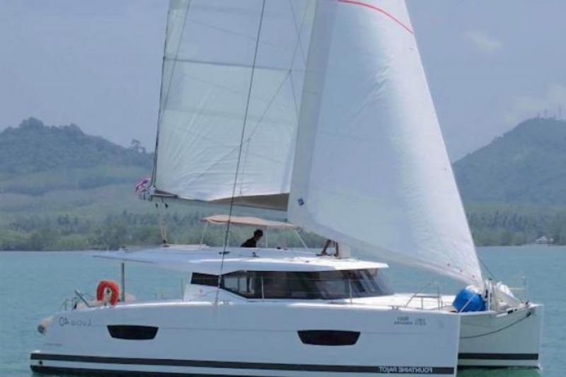 Fountaine Pajot Lucia 40 Kinara