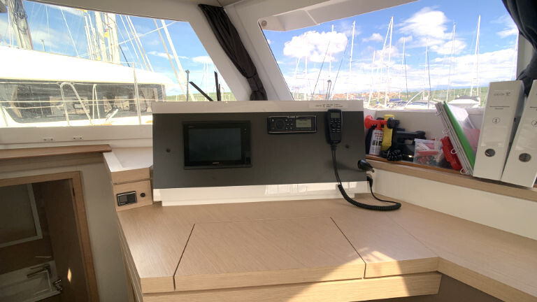 Fountaine Pajot Lucia 40 Idefix