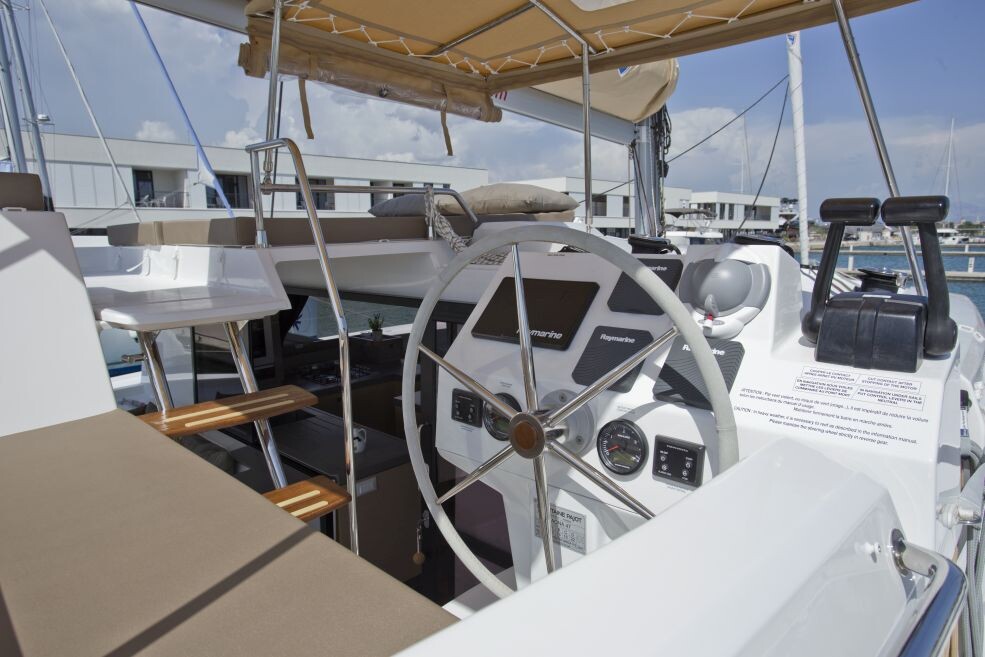 Fountaine Pajot Saona 47 Quintet FREJA
