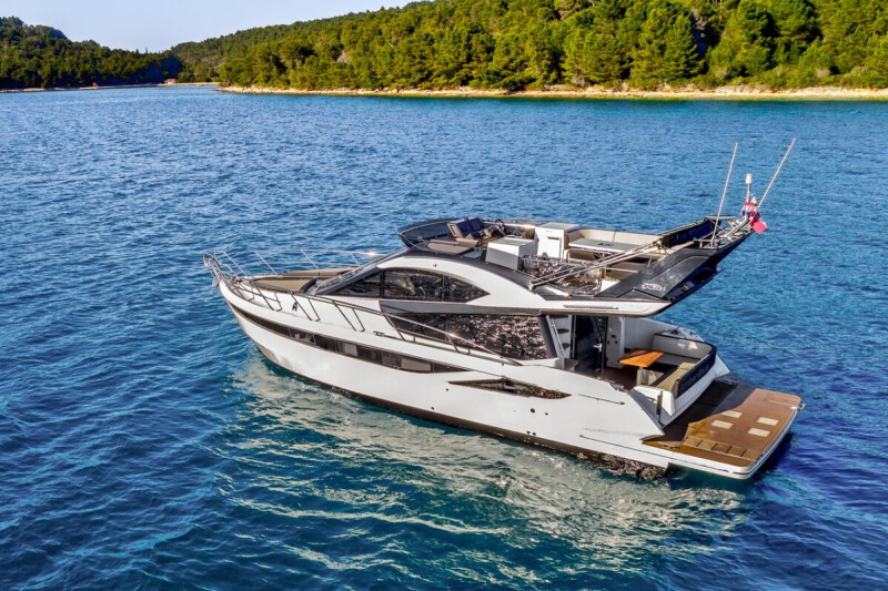 Galeon 420 Amber Blue