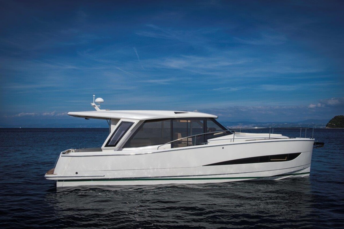Greenline 39
