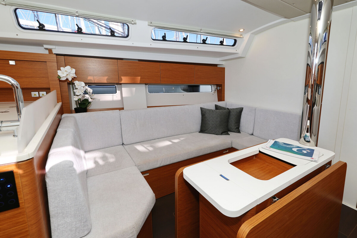 Hanse 410 Bela