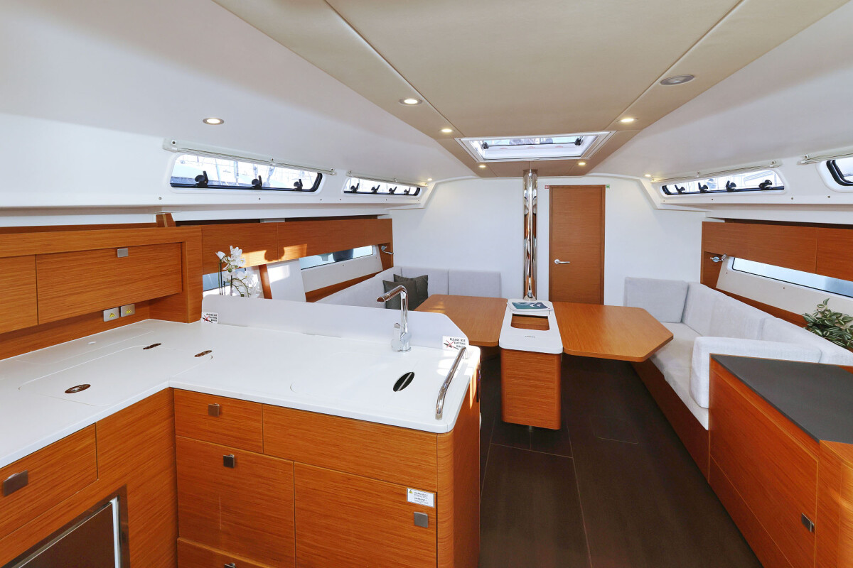 Hanse 410 Bela