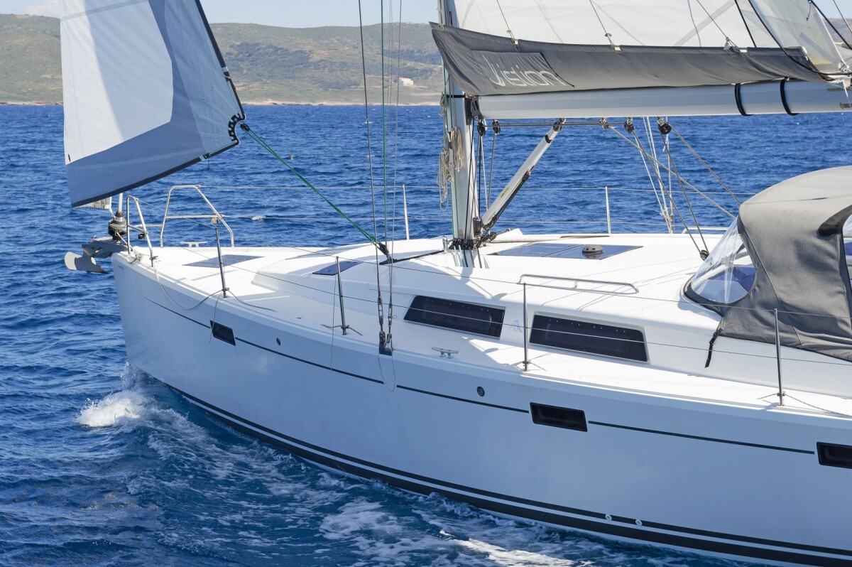 Hanse 415 Deep Blue