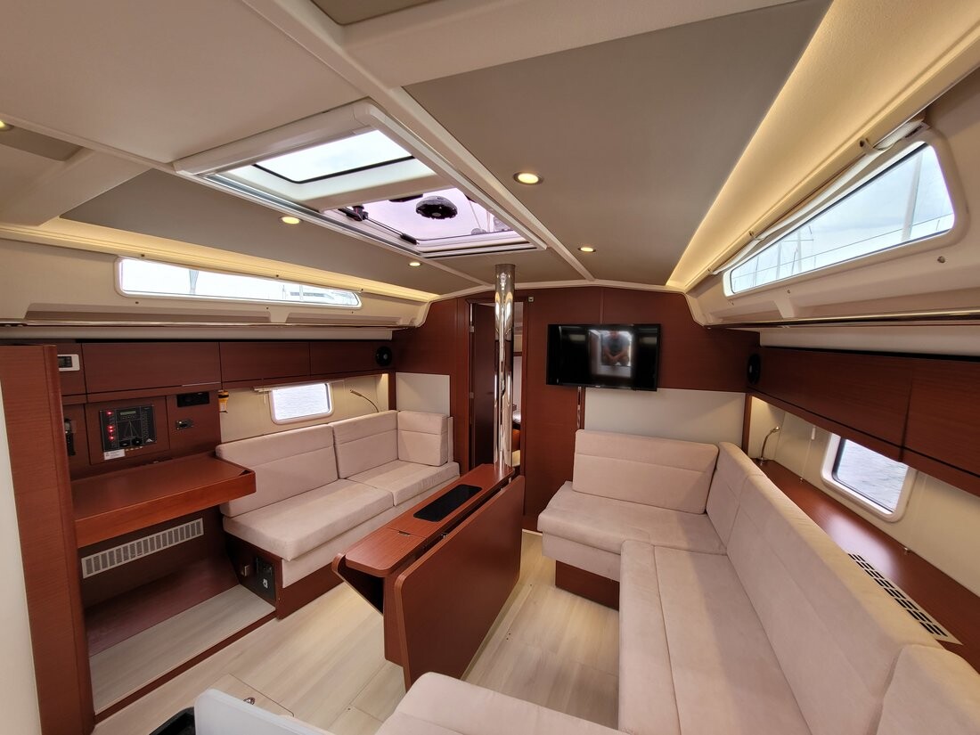 Hanse 418 heNA