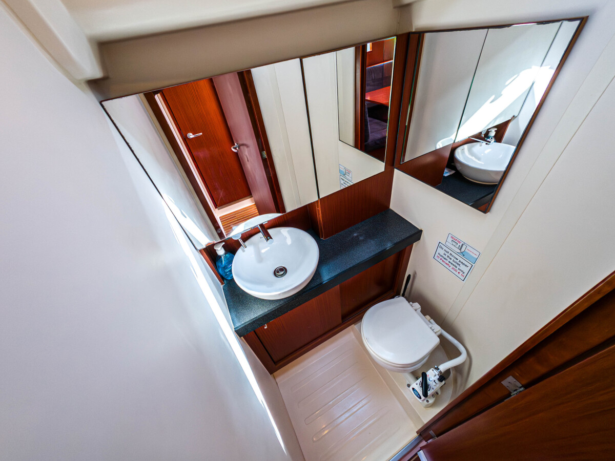 Hanse 455