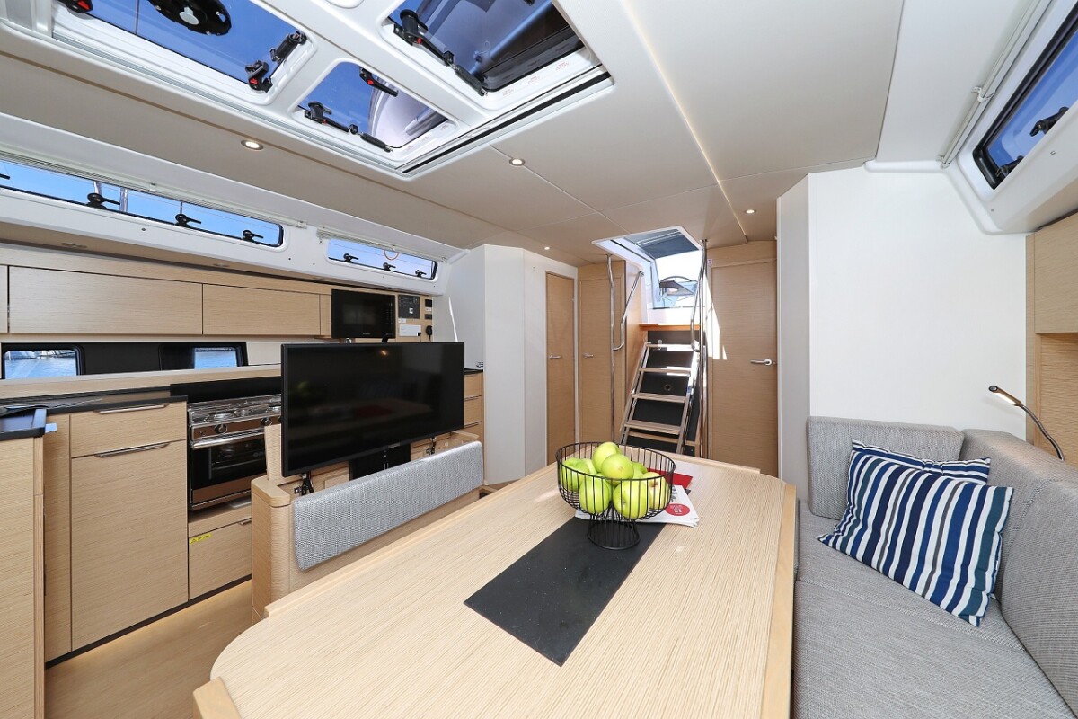 Hanse 460