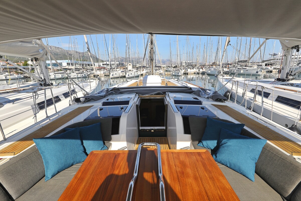 Hanse 505