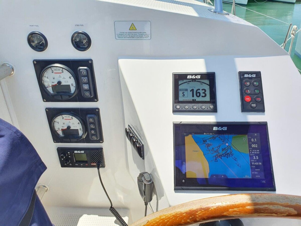 Island Spirit 410 Gauthai