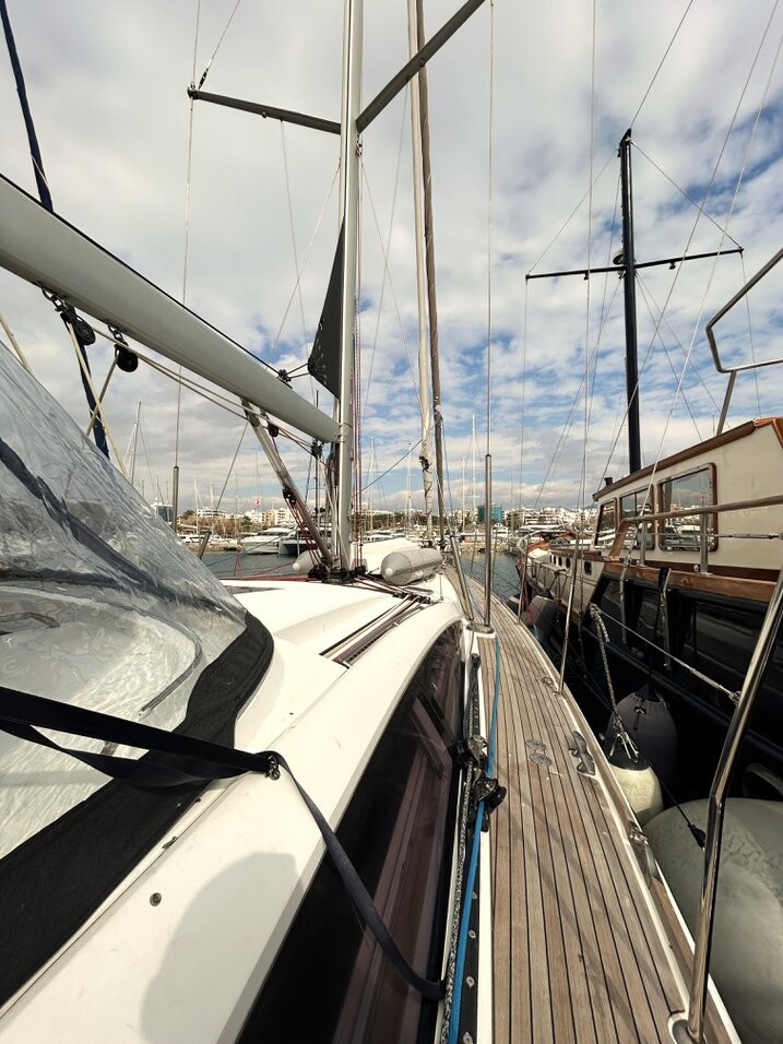 Jeanneau 57 Messenger