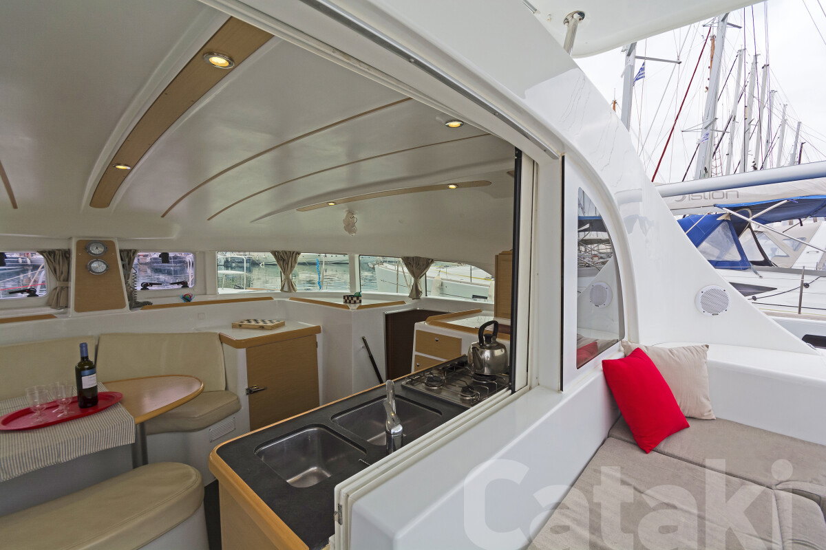 Lagoon 380 S2 Cataki