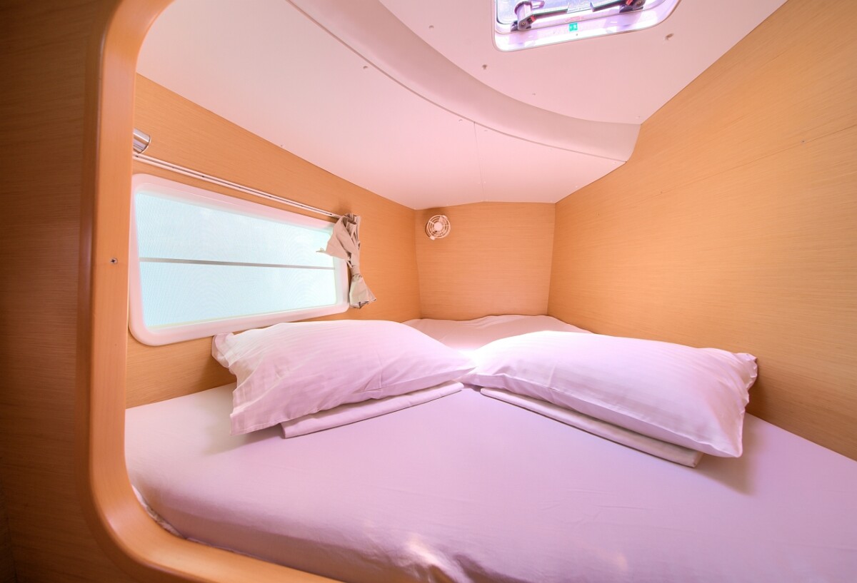 Lagoon 380 Xenia